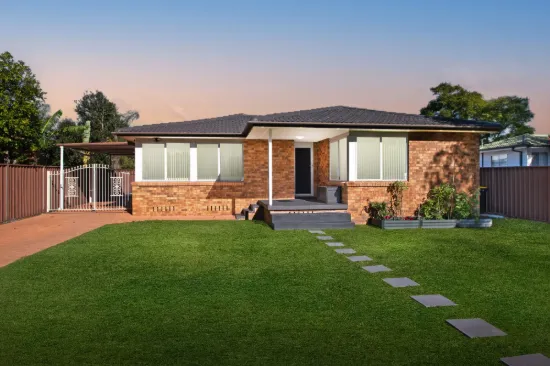38 St Clair Avenue, St Clair, NSW 2759