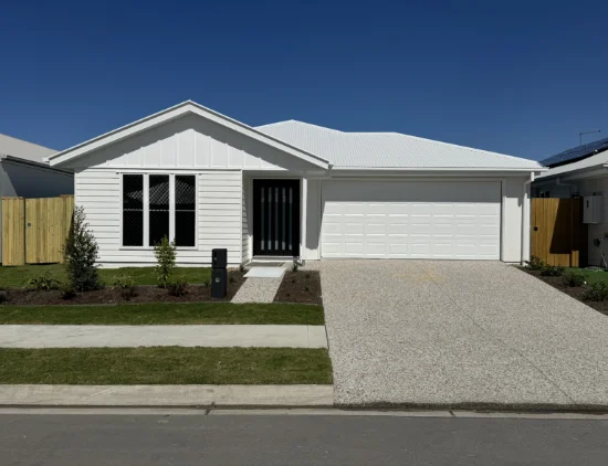 38 Sunny Wy, Banya, Qld 4551