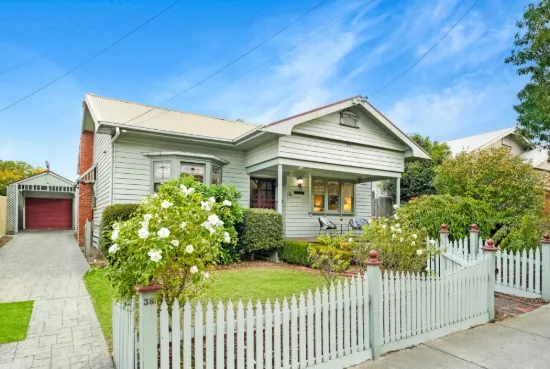 38 Swinburne Street, Rippleside, Vic 3215
