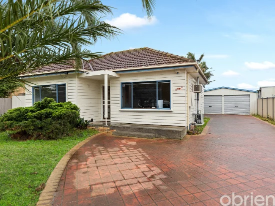 38 View Street, St Albans, Vic 3021 - For Sale