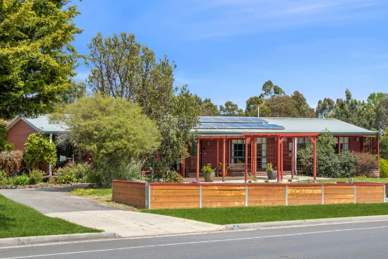 38 Wilson St, Colac, Vic 3250 - For Sale