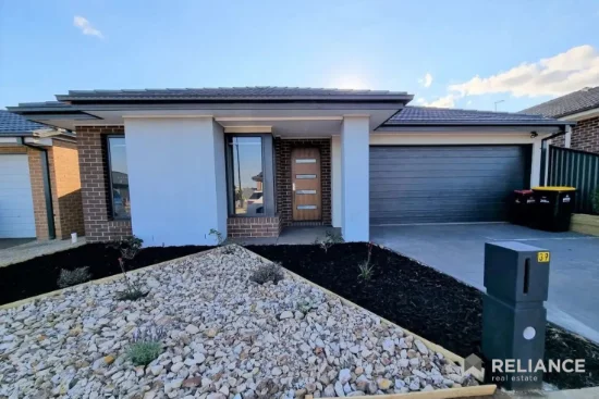 39 Ambervue Drive, Cobblebank, Vic 3338