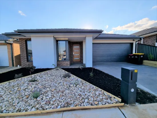 39 Ambervue Drive, Cobblebank, Vic 3338