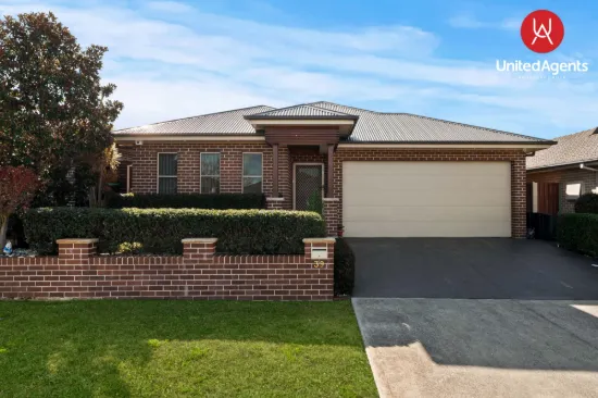 39 Beechey Circuit, Oran Park, NSW 2570