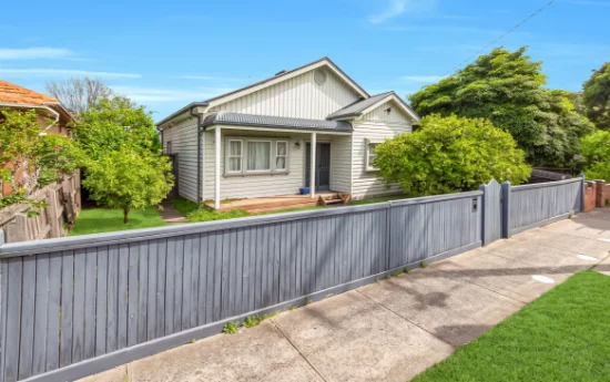 39 Bell Street, Coburg, Vic 3058 - For Rent