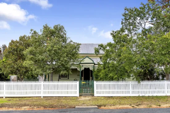 39 Bowen Street, St Arnaud, Vic 3478