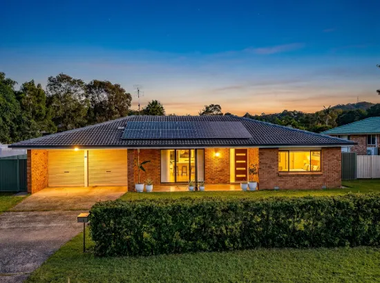 39 Bulgoon Crescent, Ocean Shores, NSW 2483