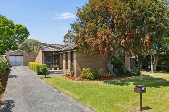 39 Bundeena Avenue, Keysborough, Vic 3173 - For Sale