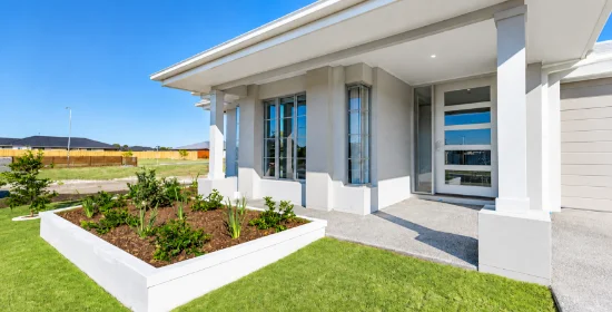 39 Dougan Street, Point Vernon, Qld 4655