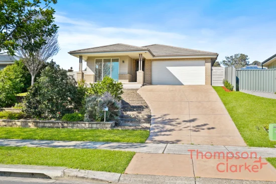 39 Grand Parade, Rutherford, NSW 2320