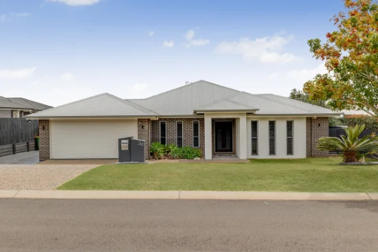 39 Hancock Circuit, Kleinton, Qld 4352