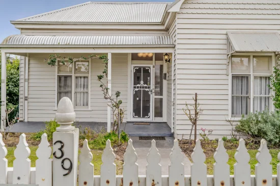 39 Hart Street, Colac VIC 3250-Image