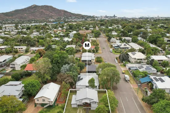 39 Hughes Street, Hermit Park, Qld 4812