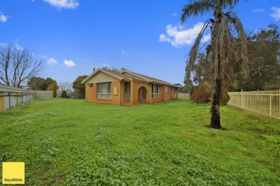 39 Impey Street, Murchison, Vic 3610