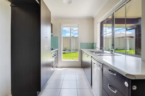 39 Kendall Drive, Hamilton Valley NSW 2641-Image