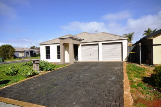 39 Lakeside Drive, Andrews Farm, SA 5114 - For Rent