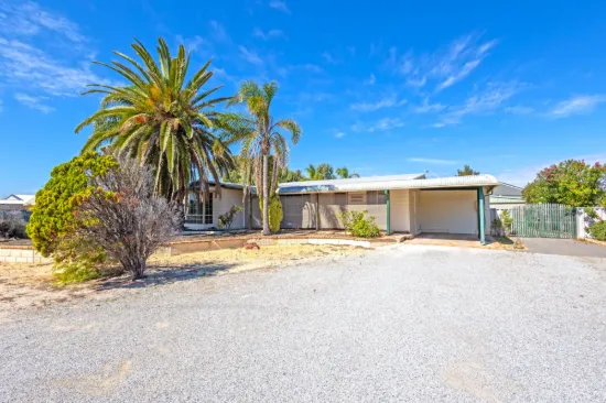 39 Lesueur Drive, Jurien Bay, WA 6516