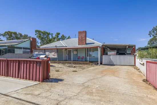 39 Long Street, Moora, WA 6510