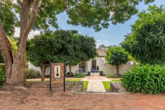 39 Magrath Crescent, Spence, ACT 2615