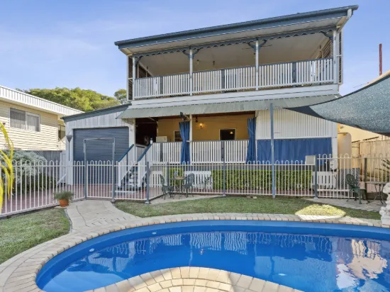 39 Moreton Street, Norman Park, Qld 4170