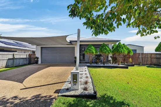 39 Orangeberry Circuit, Mount Low, Qld 4818