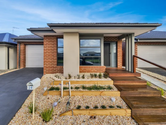 39 Ricky Parade, Armstrong Creek, Vic 3217