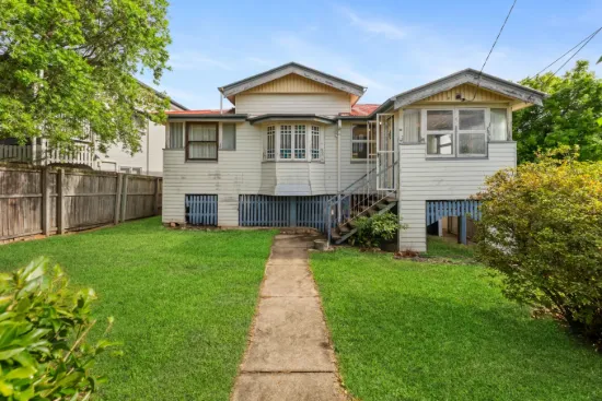 39 Rita Street, Holland Park, Qld 4121