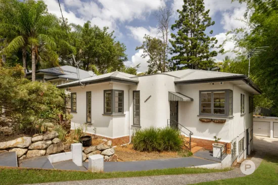39 Rouen Road, Bardon, Qld 4065