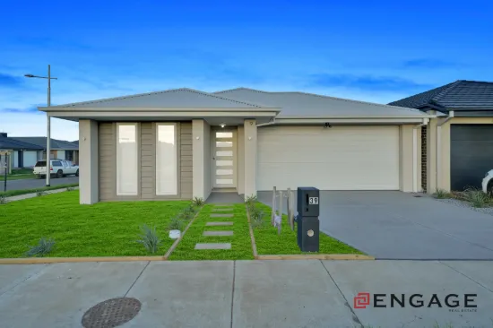 39 Tolkien Drive, Mambourin, Vic 3024