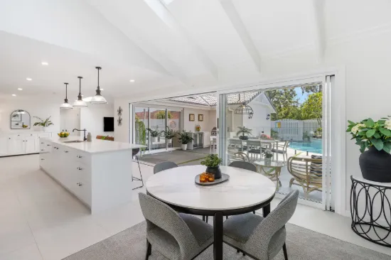 39 Wild Duck Drive, Mermaid Waters, Qld 4218