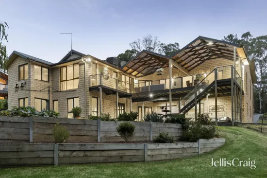 392 Old Warrandyte Road, Ringwood North, Vic 3134