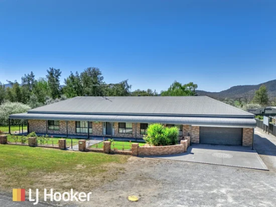 3a Denman Avenue, Kootingal, NSW 2352 - For Sale