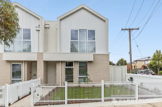 3B Kerr Avenue, Oak Park, Vic 3046