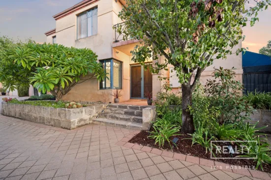 4/104 Grand Promenade, Doubleview, WA 6018