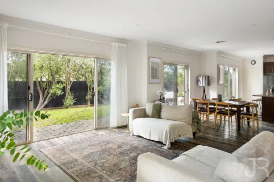 4/14 McNabb Street, Berwick, Vic 3806