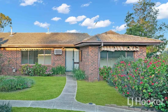 4/17-21 Westmelton Drive, Melton West, Vic 3337