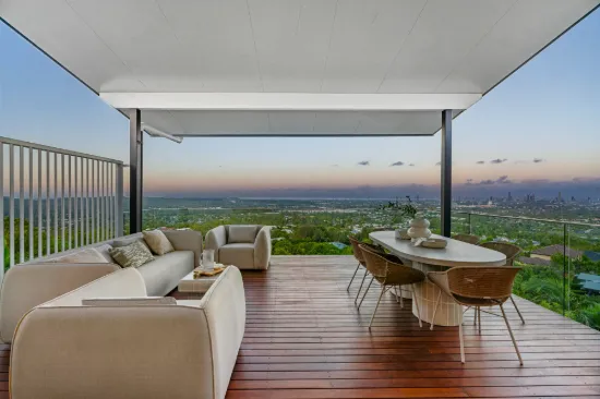 4/2 Ridgeline Way, Highland Park, Qld 4211