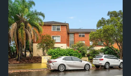 4/29-31 Marlene Crescent, Greenacre NSW 2190-Image