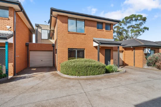 4/50-52 Wilson Road, Melton South, Vic 3338