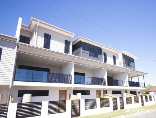 4/75 Dickenson Street, Carina, Qld 4152