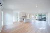 4/76 Barkly St, Sunbury, Vic 3429-Image