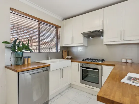 4/99 Clydesdale Street, Como WA 6152-Image