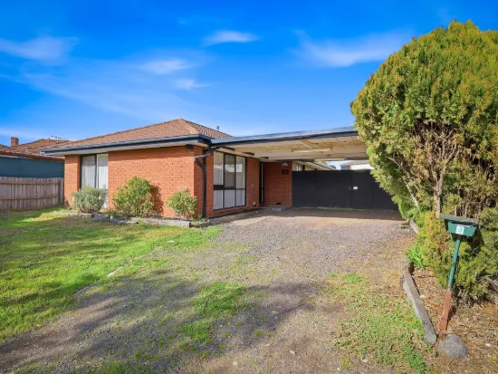 4 Amy Close, Hoppers Crossing VIC 3029-Image