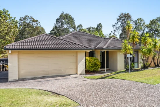 4 Angourie Crescent, Pacific Pines, Qld 4211