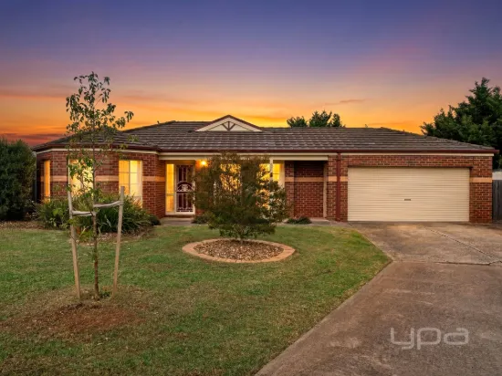 4 Anthony Court, Melton West, Vic 3337