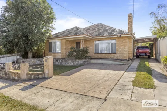 4 Barnes Street, Stawell, Vic 3380