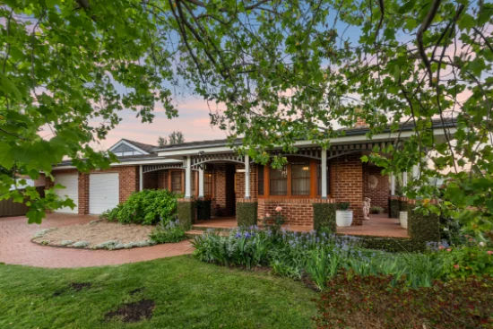 4 Barwon Place, Tatton, NSW 2650