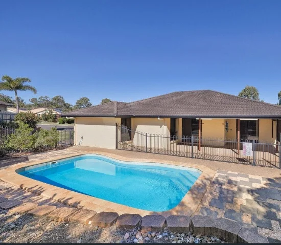 4 Bauhinia Court, Avoca, Qld 4670