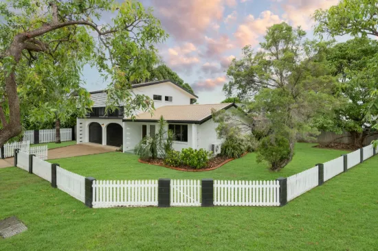 4 Bennett Street, Mount Louisa, Qld 4814