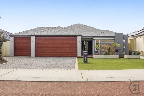 4 Benooka Grange, Lakelands, WA 6180